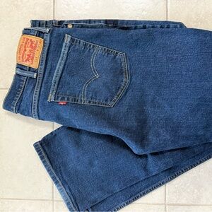 Men’s Levi jeans